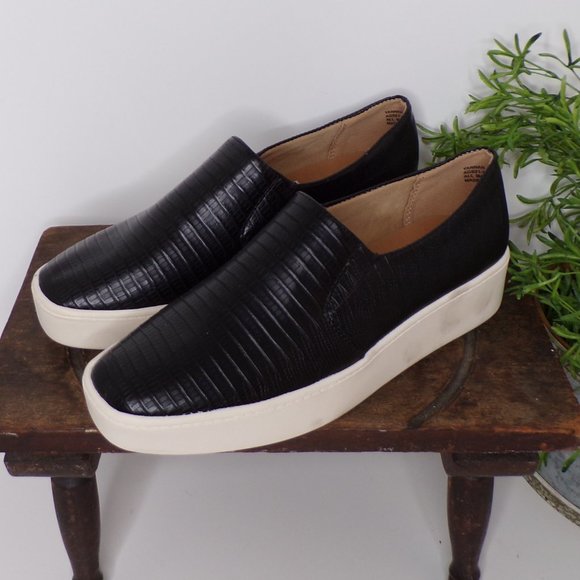 Baretraps Yannah Women's Black Flats Casual Comfort Shoe Size 6 NWOT - Picture 2 of 10